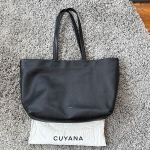 Cuyana Black Pebbled Leather Shoulder Tote